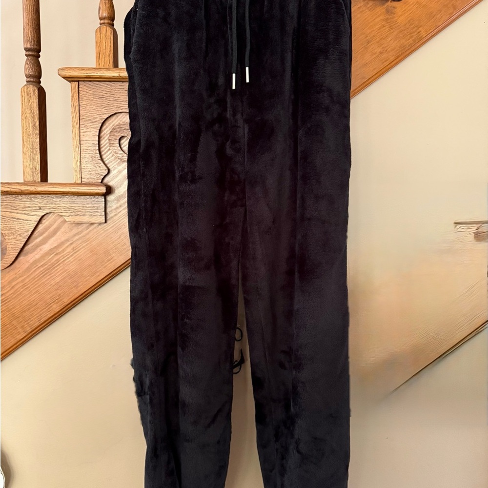Cozy Black Fleece Joggers